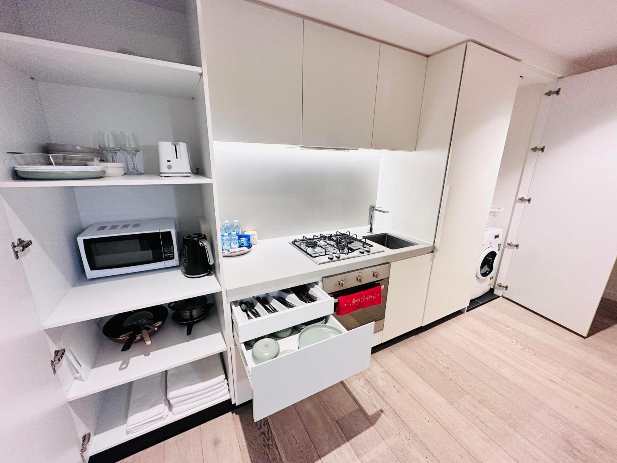 Melbourne Cbd Empire Apartment エクステリア 写真